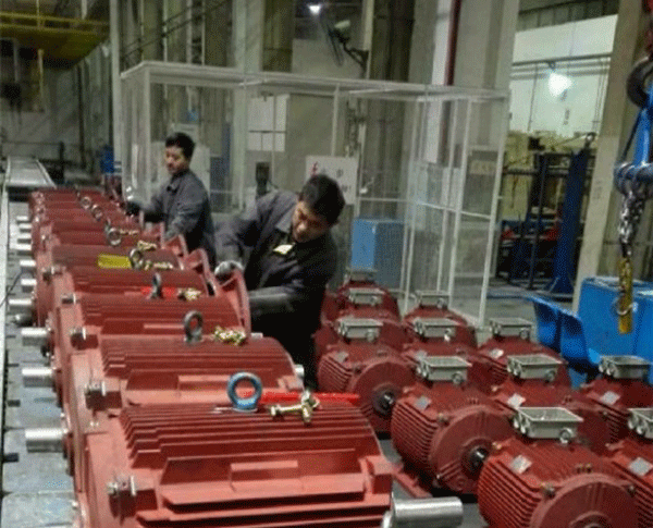 西瑪電機(jī)不愧為目前國(guó)內(nèi)老牌電機(jī)品牌。 西瑪電機(jī)不愧為目前國(guó)內(nèi)老牌電機(jī)品牌。